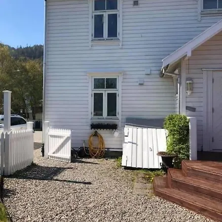 Exclusive 1920 Century 10 Min From Airport Villa Malvik