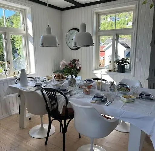 Exclusive 1920 Century 10 Min From Airport * Malvik