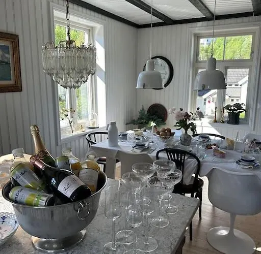 Exclusive 1920 Century 10 Min From Airport