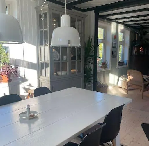 Villa Exclusive 1920 Century 10 Min From Airport Malvik