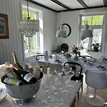Exclusive 1920 Century 10 Min From Airport