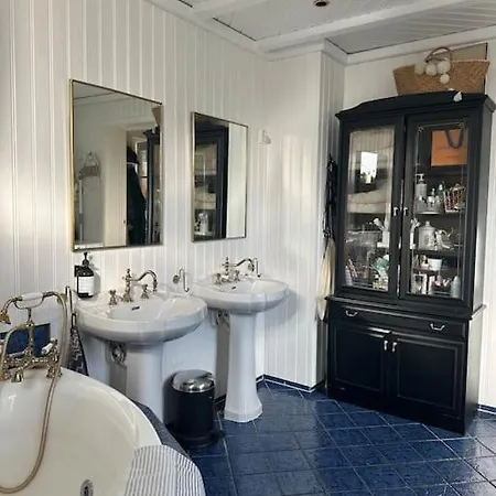 Exclusive 1920 Century 10 Min From Airport Willa Malvik